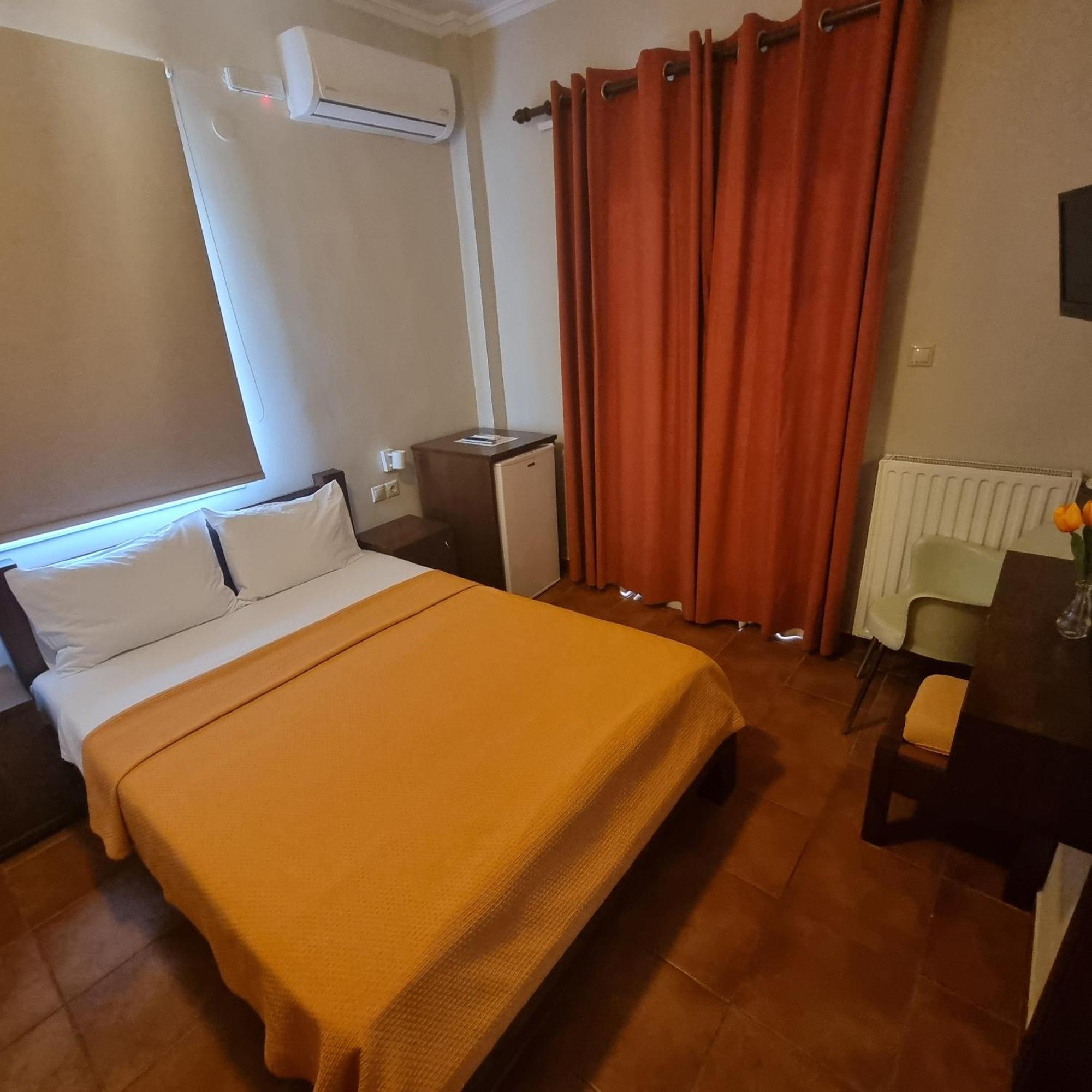 Hotel Morfeas Платамонас Екстер'єр фото